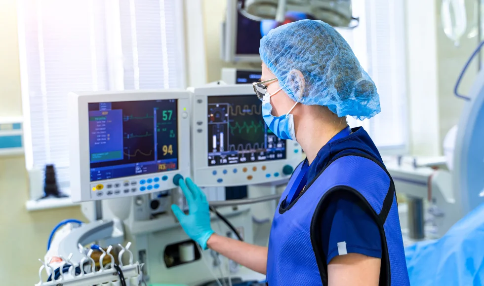 Renting vs. Buying Medical Equipment: A Practical Guide for Hospital Administrators